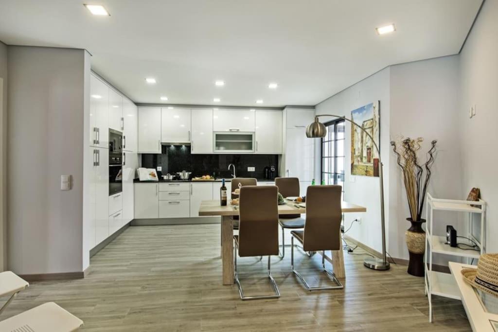 Girassol - Bright, Modern, Well Located Apartment Olhão Exterior foto